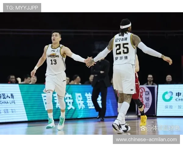 郭艾伦奇迹一幕：穿反鞋上场热身，篮球场上的“反转”秀