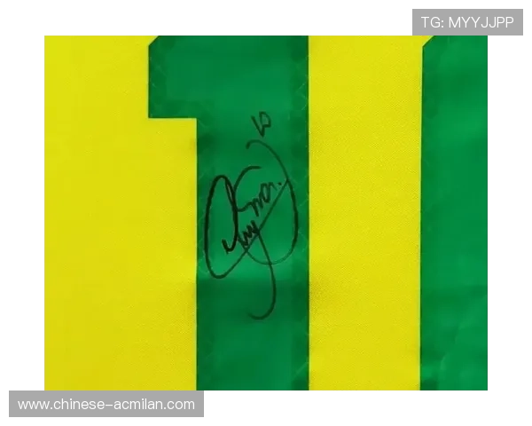 内马尔赠送签名球衣给受灾地区孩子，温情画面流传