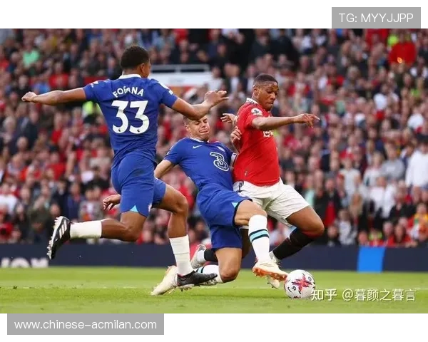 曼联目标锁定欧冠四强,英超争冠之路稳步推进,曼联1216天后重登英超榜首 曼联目标锁定欧冠四强,英超争冠之路稳步推进,曼联1216天后重登英超榜首