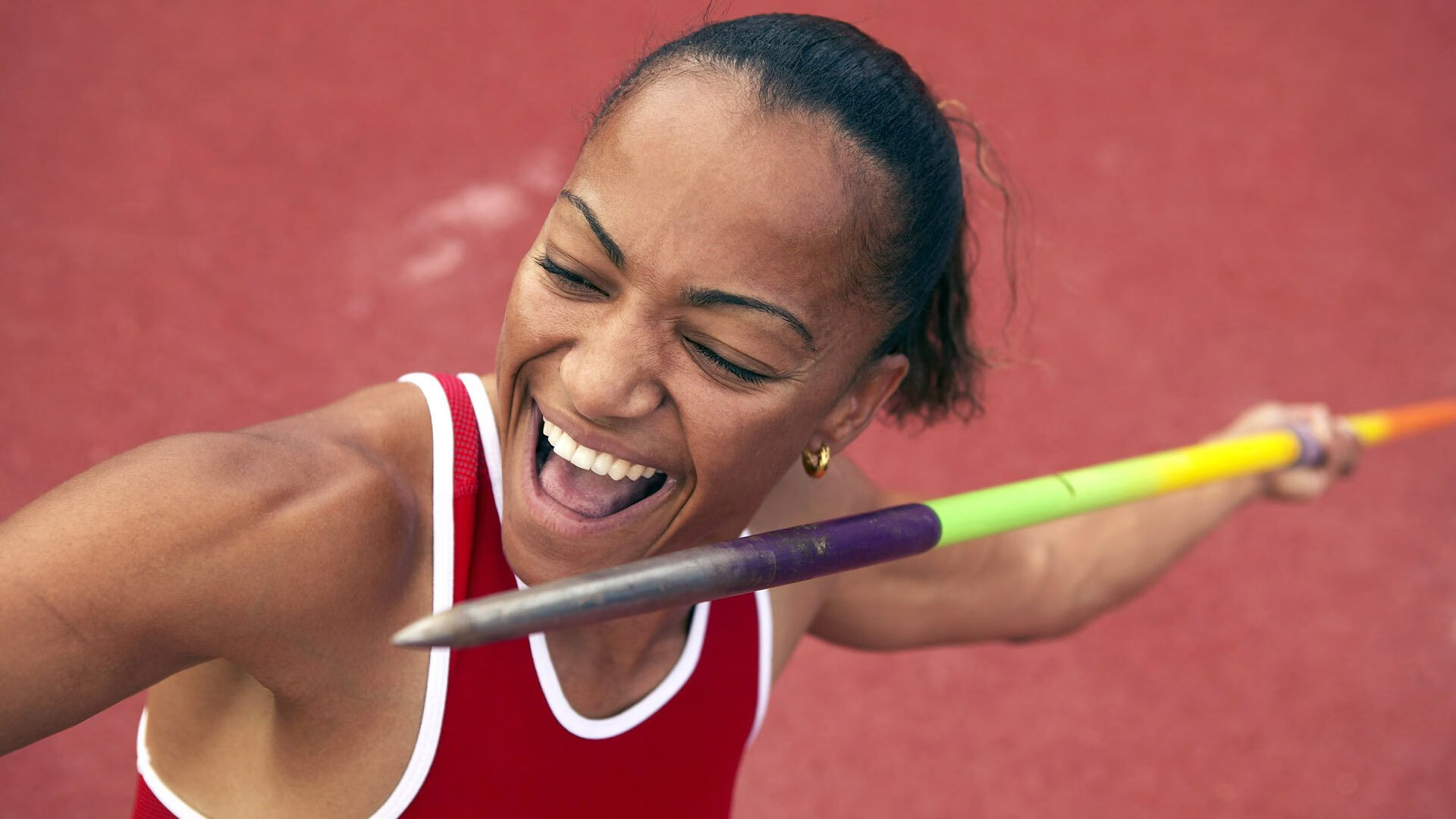 科斯用坚韧精神征服赛场挑战